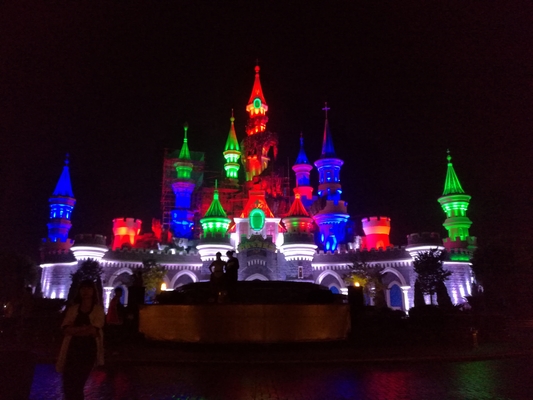 High Brightness COB LED Stage Light 200W RGBW 4 In1 Magic Par For Fantawild Cartoon Castle Project